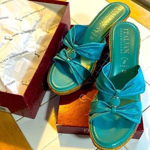 Italian Hoemaker - Eden - St Tropez Blue